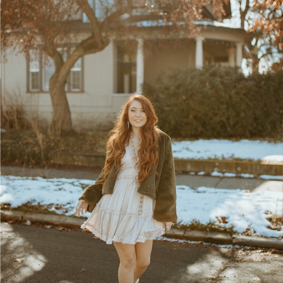 Meet your Posher, Joneya - Picture 5 of 6